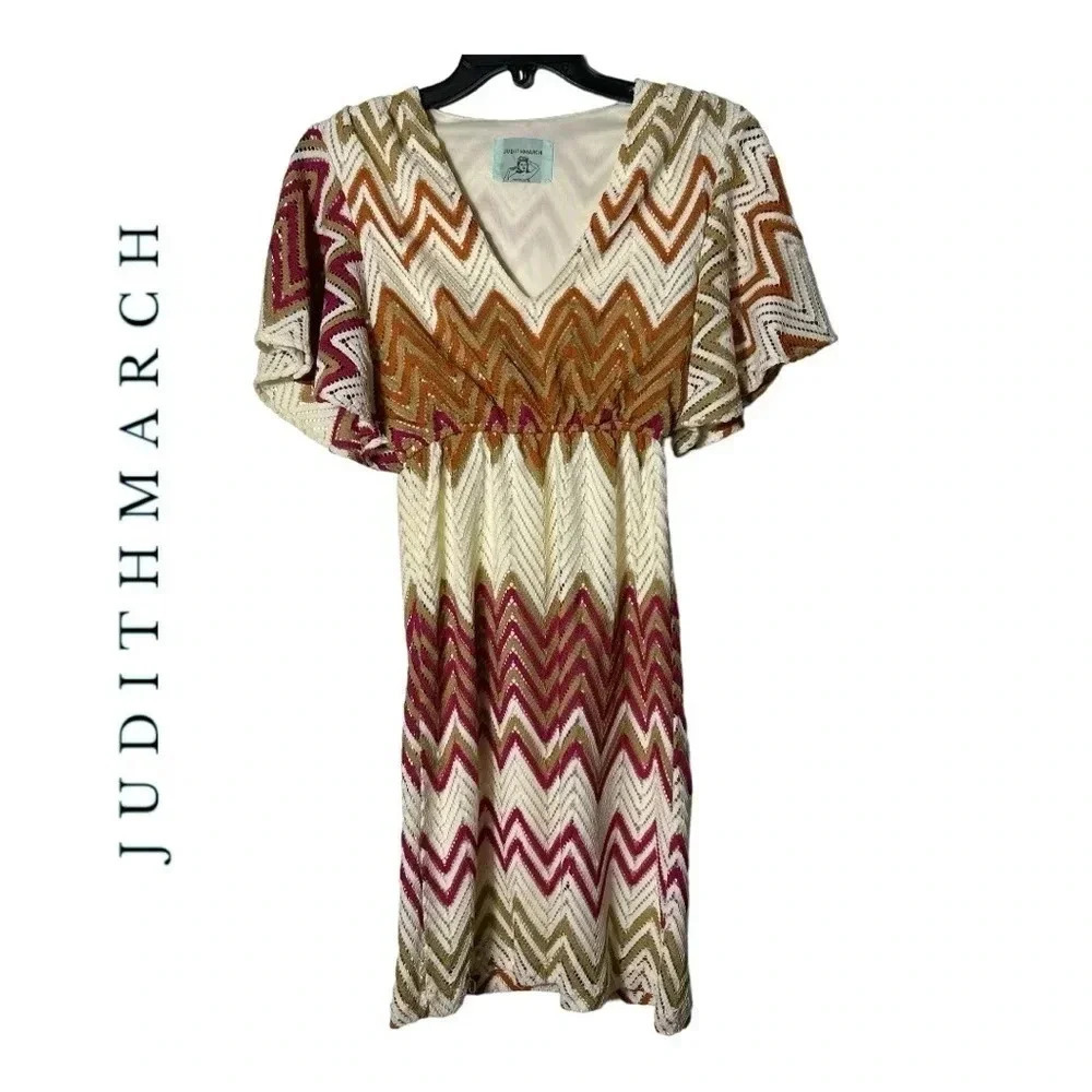 1821. JUDITH MARCH CUTOUT LACE MINI DRESS BOHO THEMED CHEVRON MATERIAL SIZE SM